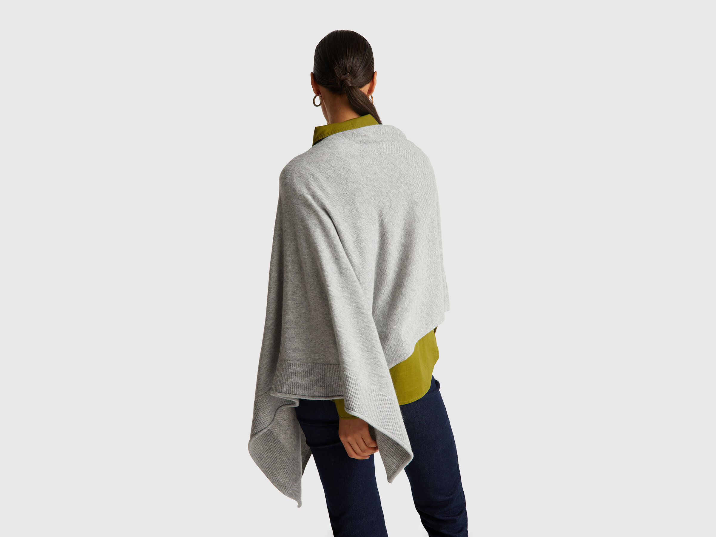 CAPE Women image number 2